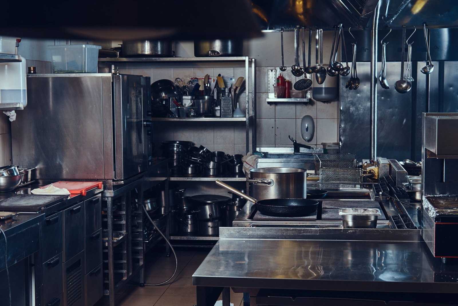 Kitchen Appliance Sanitization: How to Deep Clean Complex Commercial Hardware Without Ruining It Kitchen Appliance Sanitization: How to Deep Clean Complex Commercial Hardware Without Ruining It