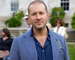 jony-ive-apple-legacy-iphone-ipod-ipad_dezeen_936_col_0-300×300-1